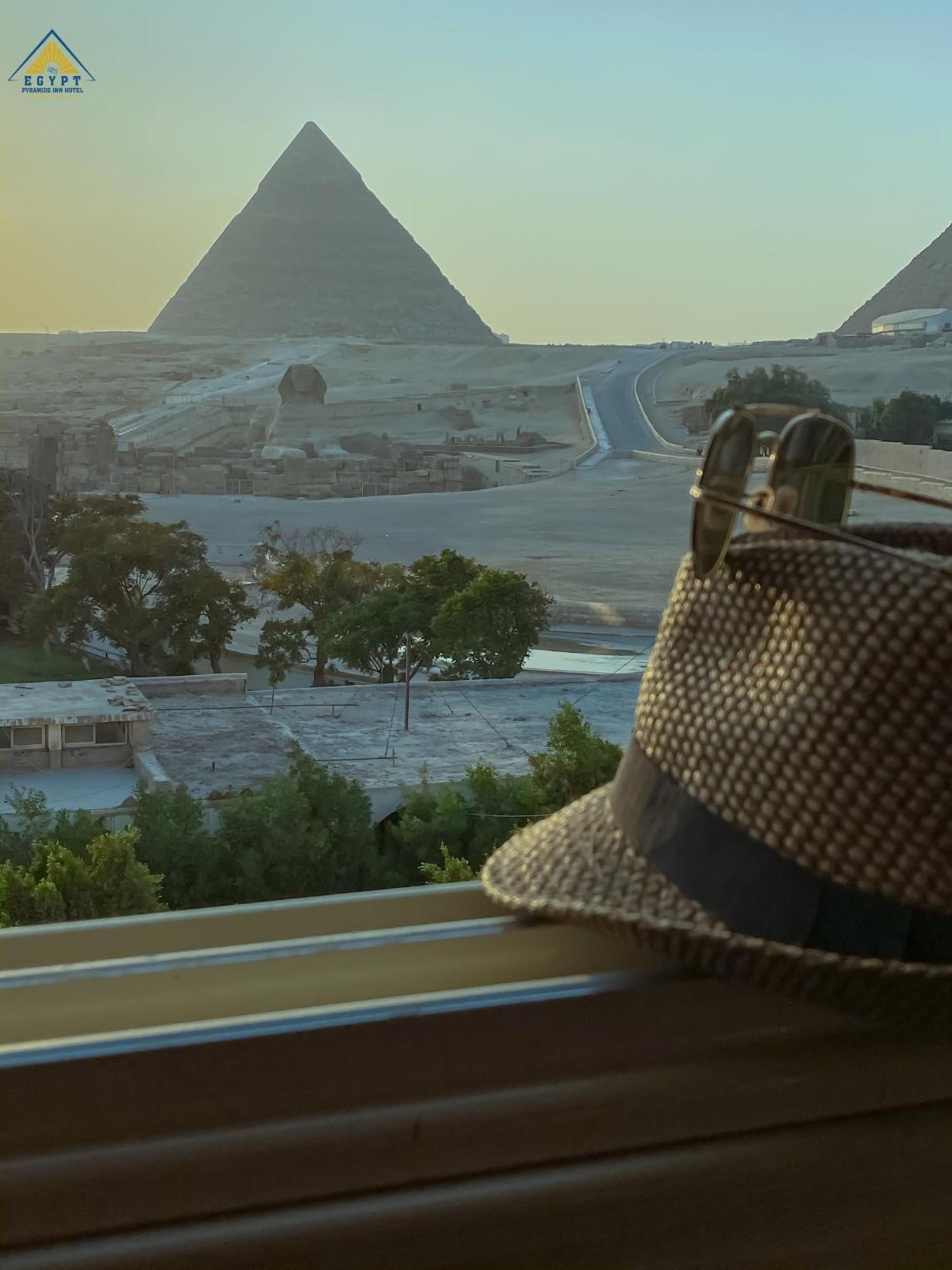 Egypt pyramids inn Kafret el-Gabal Exteriör bild