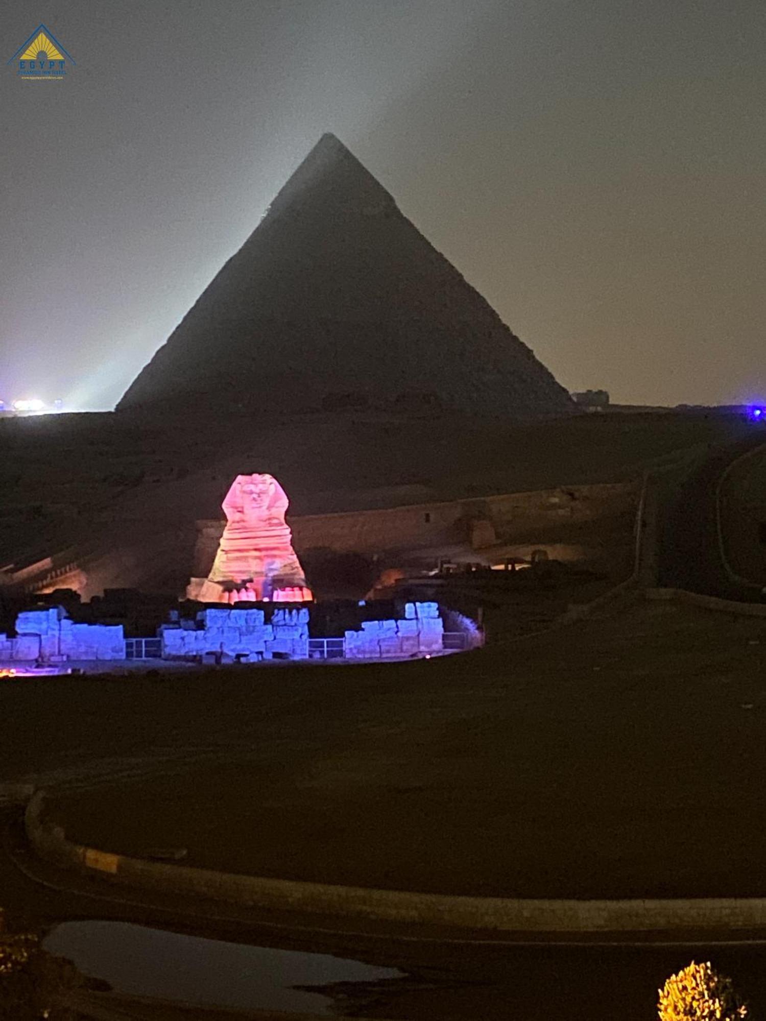 Egypt pyramids inn Kafret el-Gabal Exteriör bild