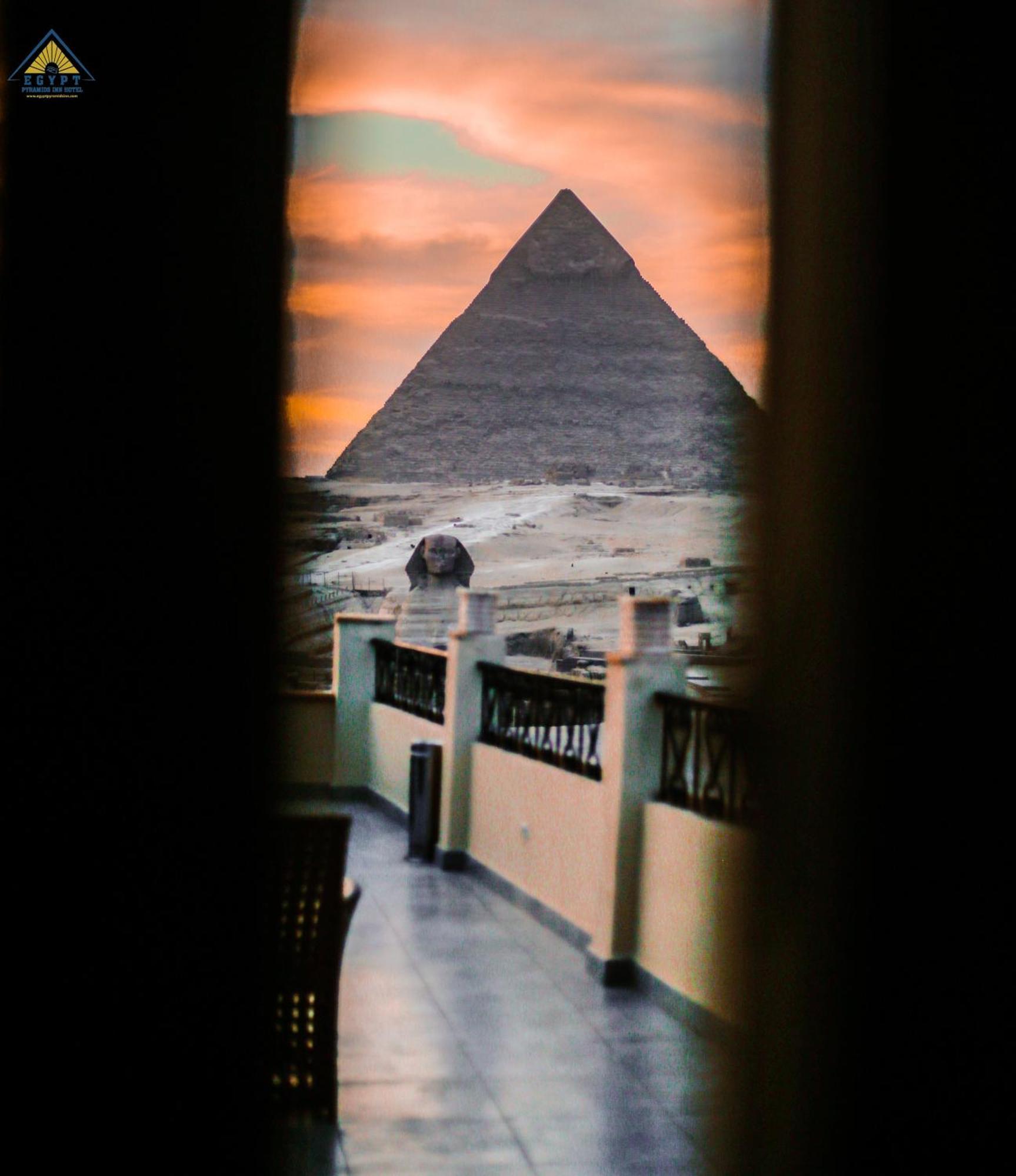 Egypt pyramids inn Kafret el-Gabal Exteriör bild