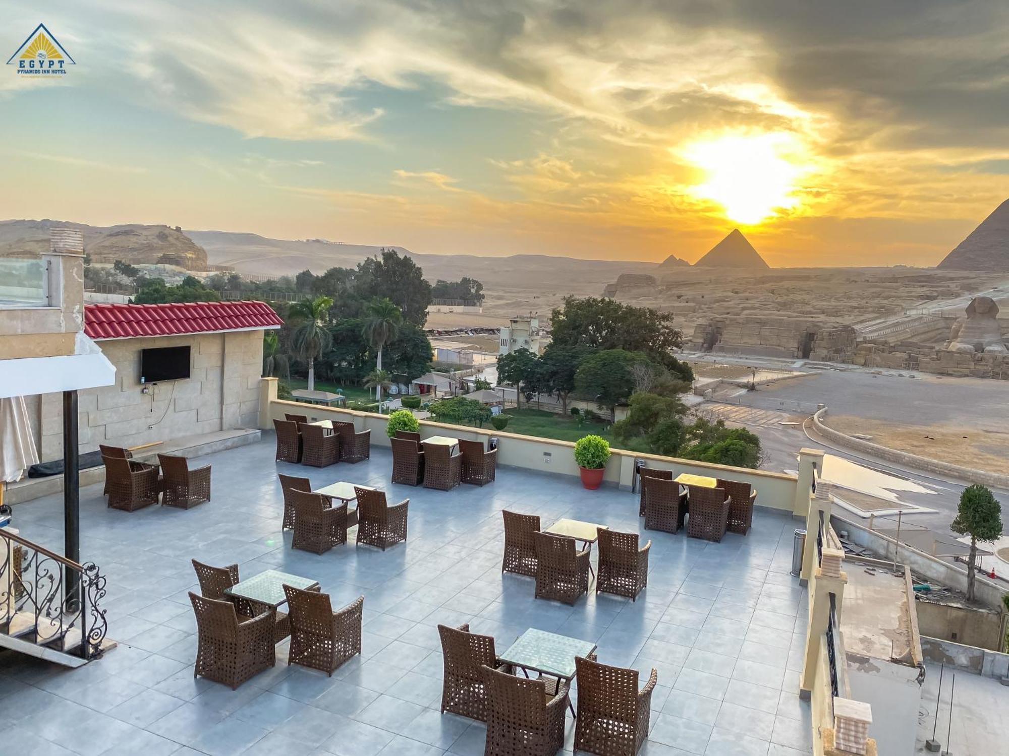 Egypt pyramids inn Kafret el-Gabal Exteriör bild